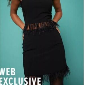 Francesca’s Carrie Feather Hem Mini Skirt- Size XS